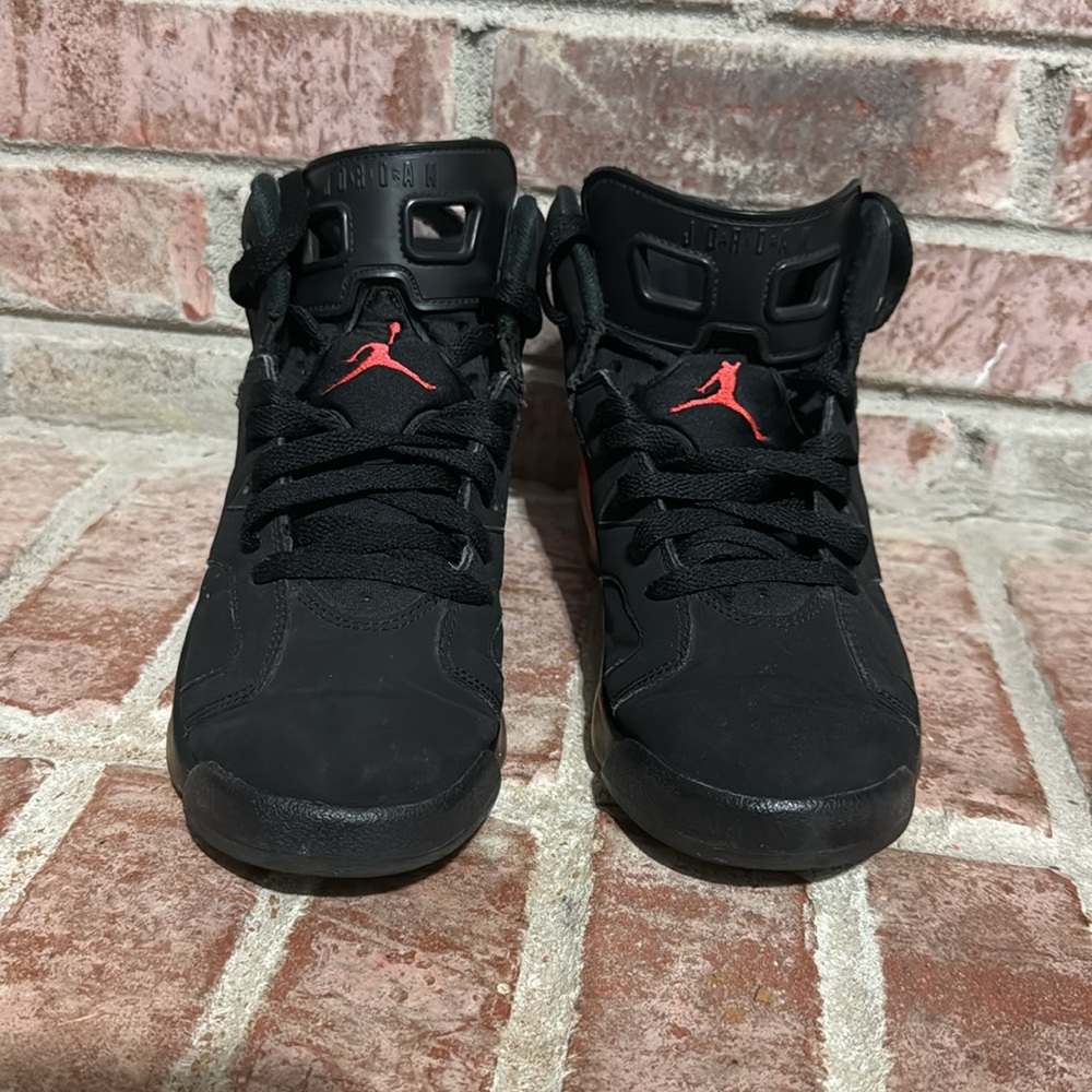 Kids Jordan 6 retro “infrared” size 5.5y - Picture 9 of 11
